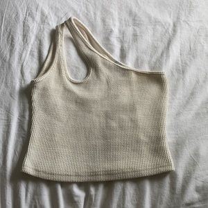 Princess polly one shoulder top!